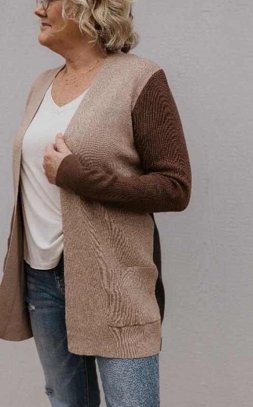 Design Trend LADONNA COLORBLOCK TAUPE AND BROWN CARDIGAN