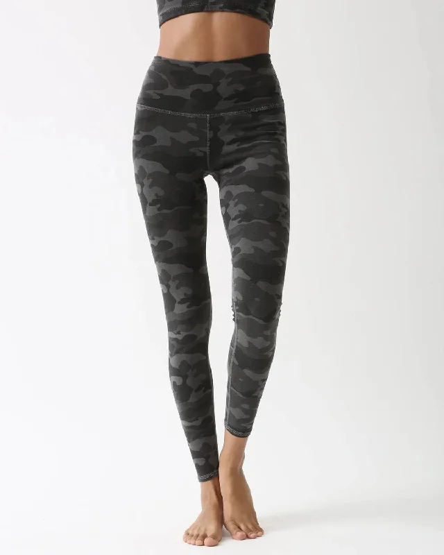Relaxed And Casual Sunset Leggings In Camo Shadow