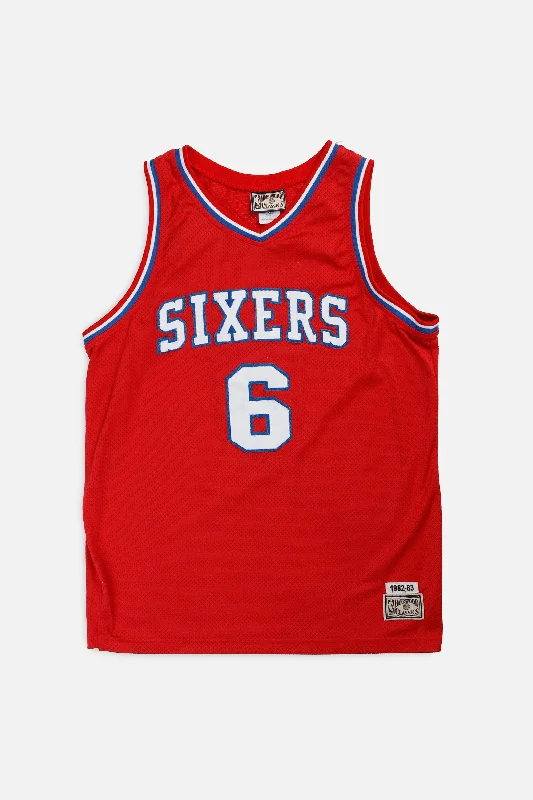 Dressing Tips Vintage Philadelphia 76ers NBA Jersey - M